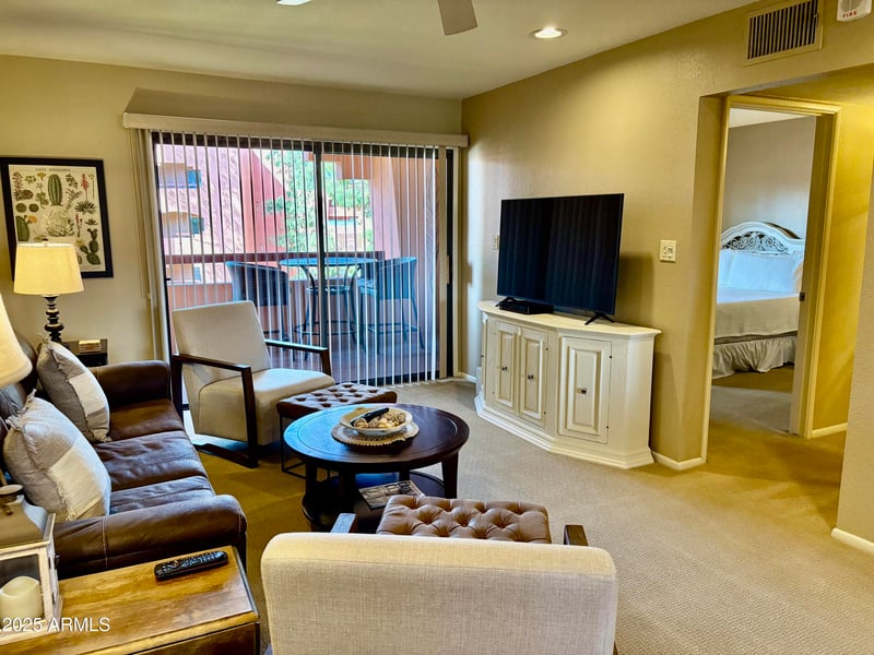 12222 Paradise Village Pw #321, Phoenix, AZ 85032
