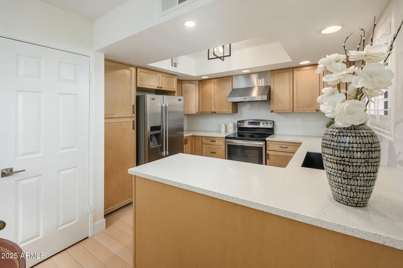 12222 Paradise Village Pw #337, Phoenix, AZ 85032