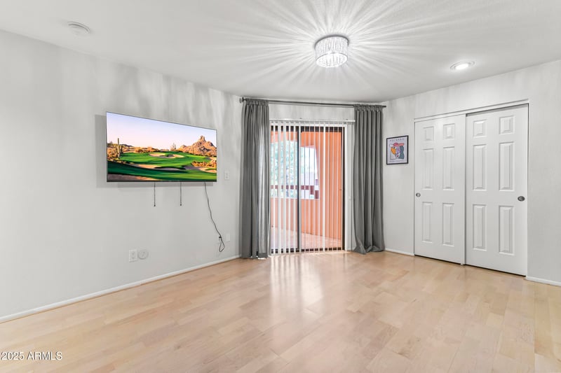 12222 Paradise Village Pw #423, Phoenix, AZ 85032