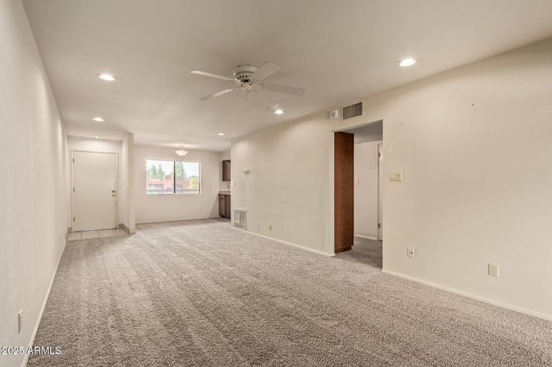 12222 Paradise Village Pw #429, Phoenix, AZ 85032