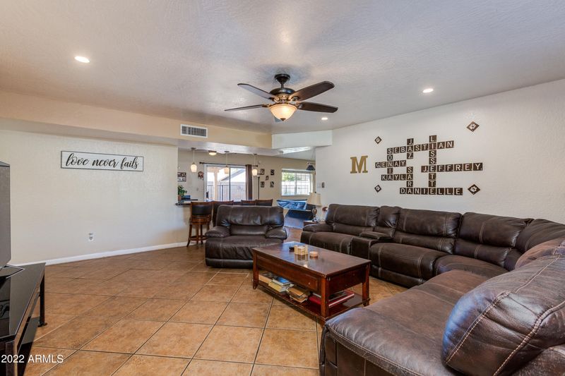 12224 N 45th Ln, Glendale, AZ 85304