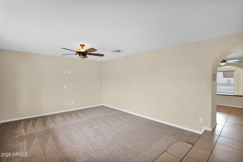 12225 47th Dr, Glendale, AZ 85304