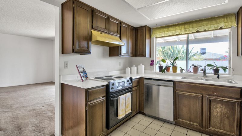 12227 N 38th Pl, Phoenix, AZ 85032