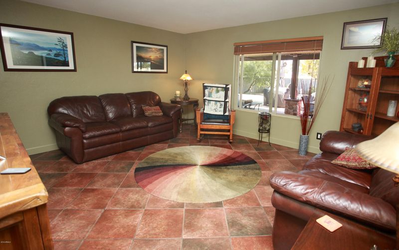 12230 N 39th Way, Phoenix, AZ 85032