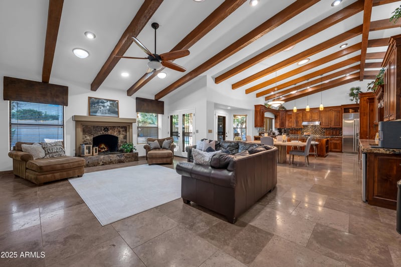 12234 Yaki Ct, Phoenix, AZ 85044