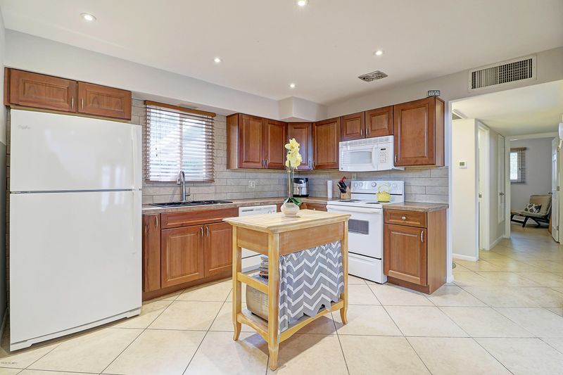 12236 N 23rd St, Phoenix, AZ 85022