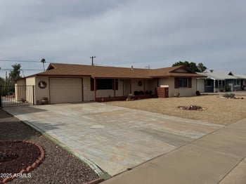 12236 Pebble Beach Dr, Sun City, AZ 85351