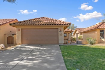 12238 Shoshoni Dr, Phoenix, AZ 85044