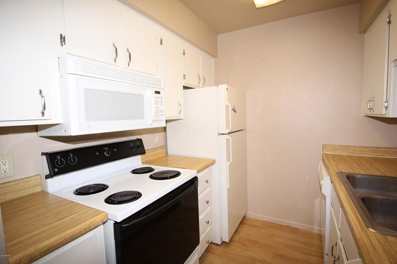 1224 E Evergreen St #110, Mesa, AZ 85203