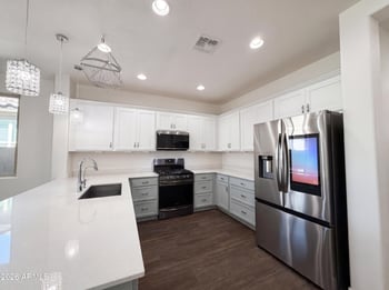1224 Glass Ln, Phoenix, AZ 85042
