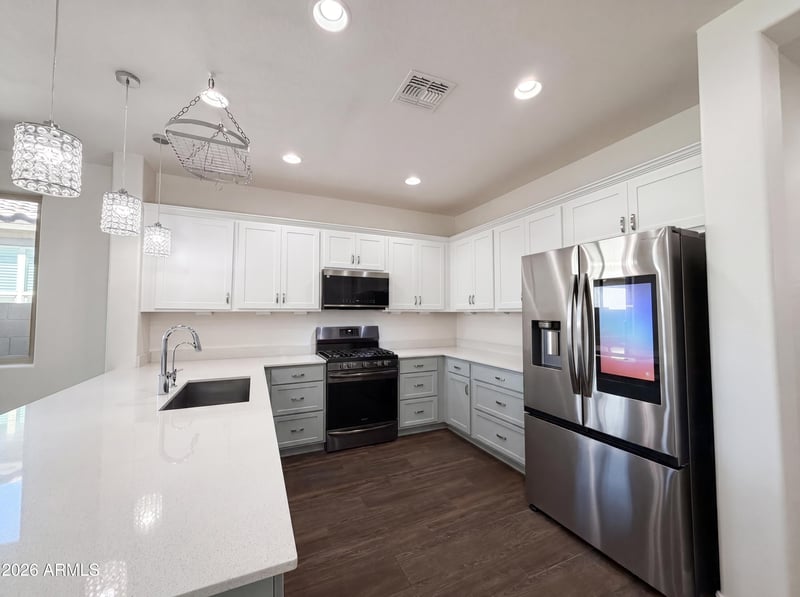 1224 E Glass Ln, Phoenix, AZ 85042