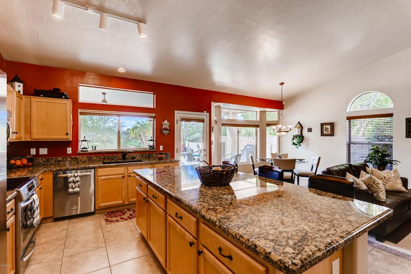 1224 N Ithica St, Gilbert, AZ 85233
