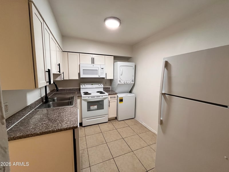 1224 Smith Rd, Tempe, AZ 85281