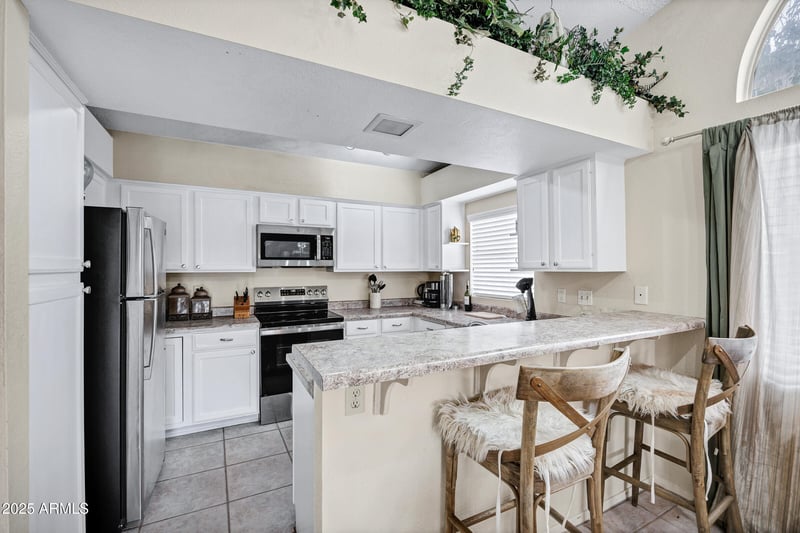 12244 45th St, Phoenix, AZ 85044