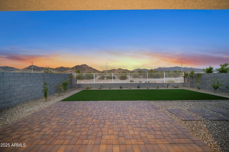 12245 172nd Ave, Goodyear, AZ 85338