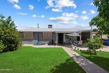 1225 33rd St, Phoenix, AZ 85008