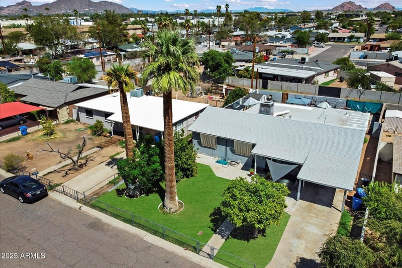 1225 33rd St, Phoenix, AZ 85008