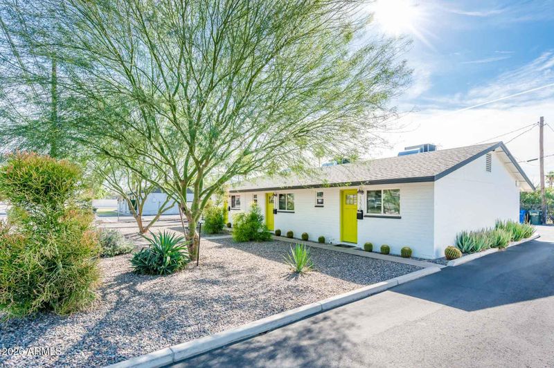 1225 E Campbell Ave, Phoenix, AZ 85014