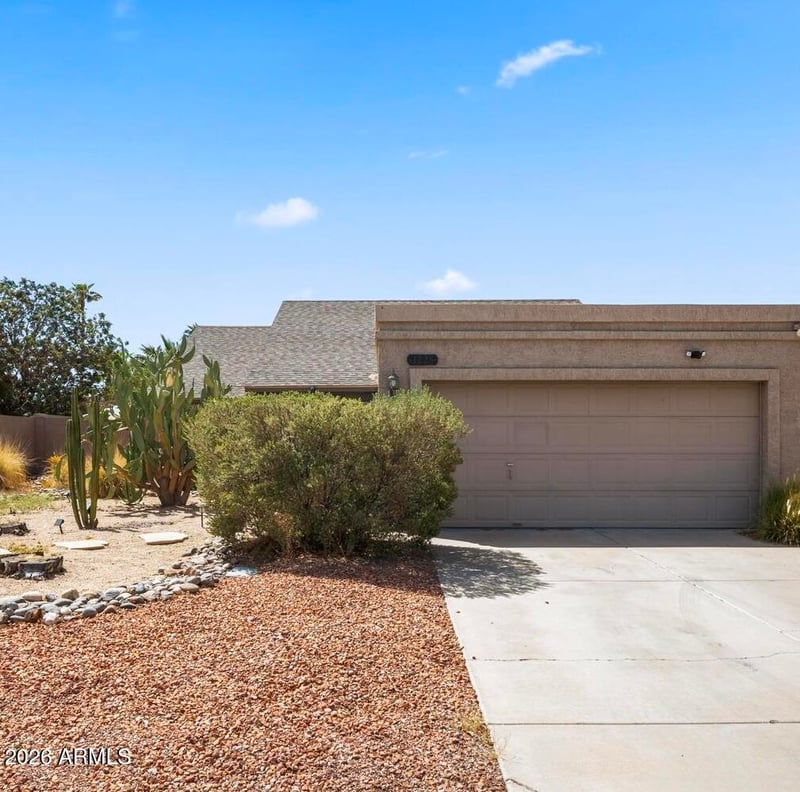 1225 E Kristal Way, Phoenix, AZ 85024