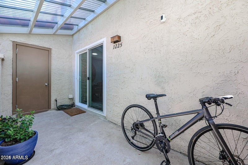 1225 Lawrence Ln, Phoenix, AZ 85020