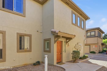 1225 36 St #2011, Phoenix, AZ 85008