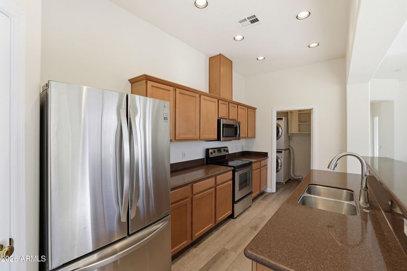 1225 N 36 St #2011, Phoenix, AZ 85008