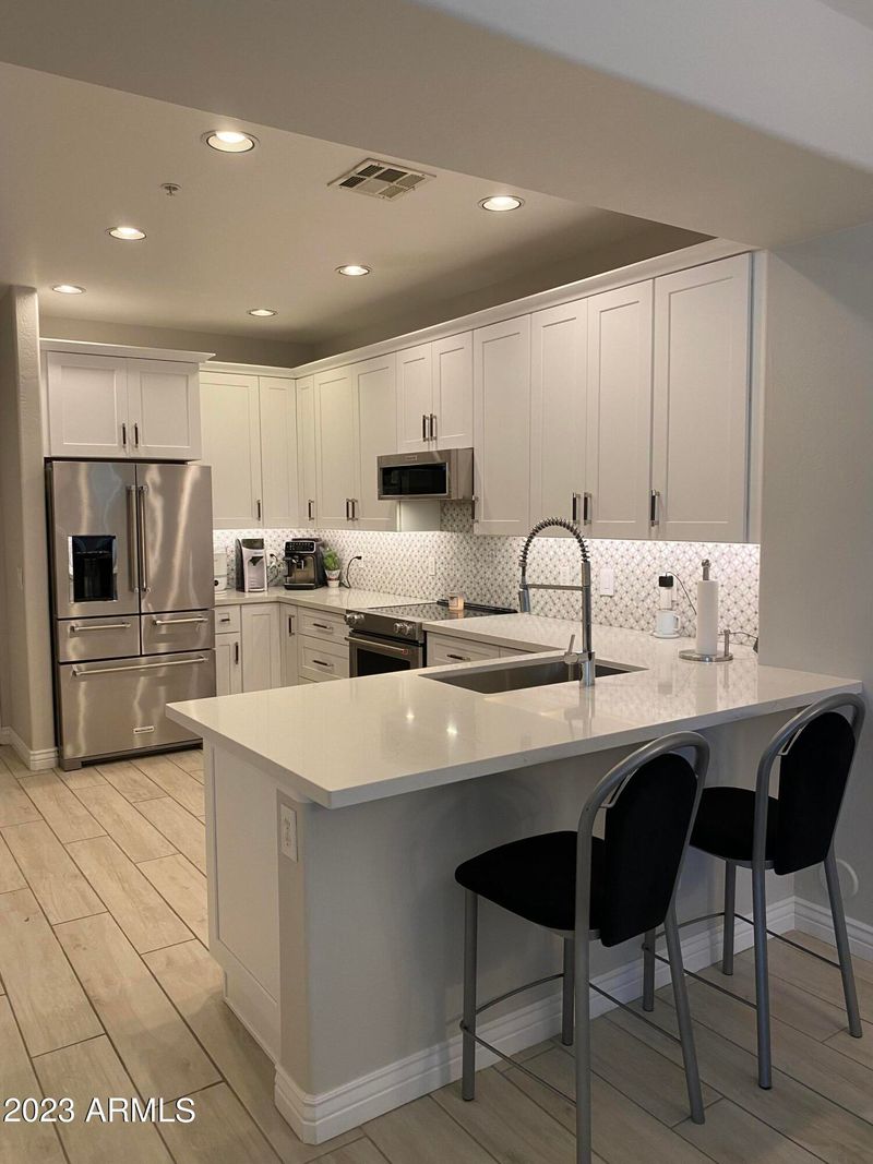 1225 N 36th St #1002, Phoenix, AZ 85008