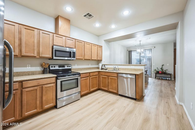 1225 N 36th St #1032, Phoenix, AZ 85008