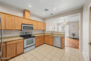 1225 N 36th St #1140, Phoenix, AZ 85008