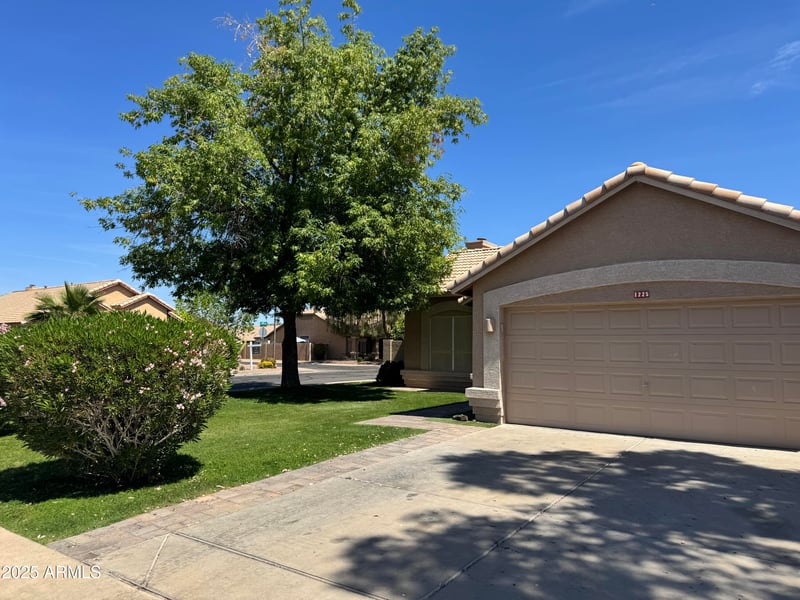 1225 Sierra St, Gilbert, AZ 85296