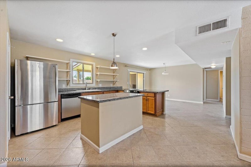 1225 Pebble Beach Dr, Tempe, AZ 85282