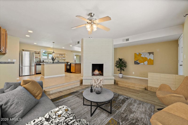 1225 Pebble Beach Dr, Tempe, AZ 85282