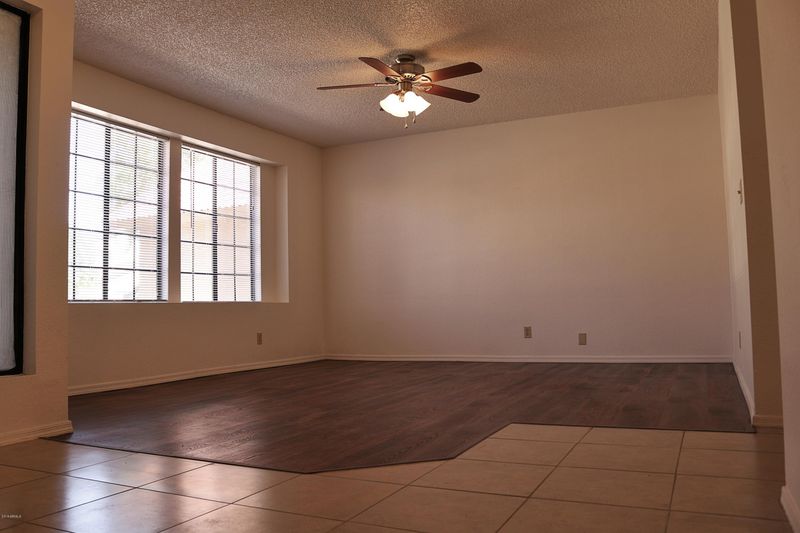 1225 W Seashore Dr, Gilbert, AZ 85233