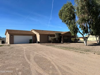 1226 369th Ln, Tonopah, AZ 85354