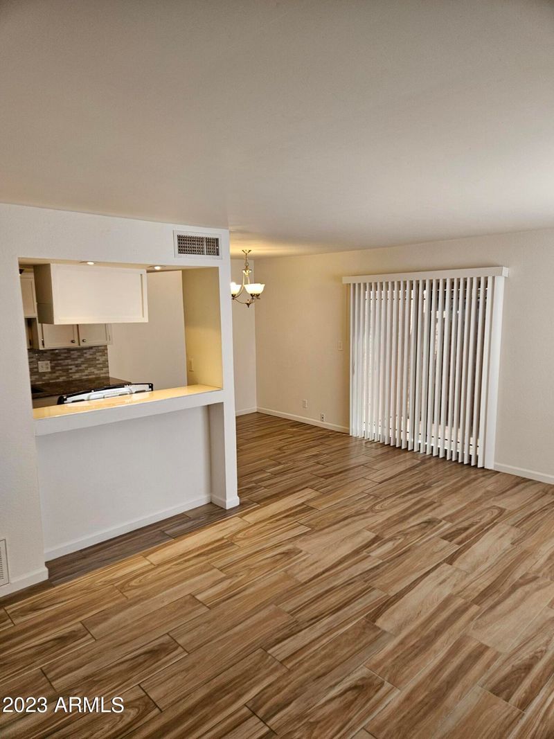 1226 E Lawrence Ln, Phoenix, AZ 85020
