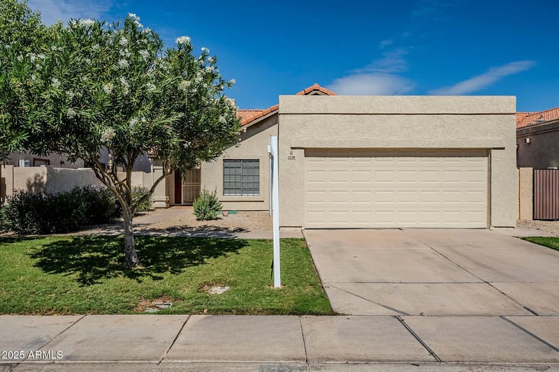 1226 Pacific Dr, Gilbert, AZ 85233