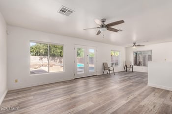 1226 Wahalla Ln, Phoenix, AZ 85024