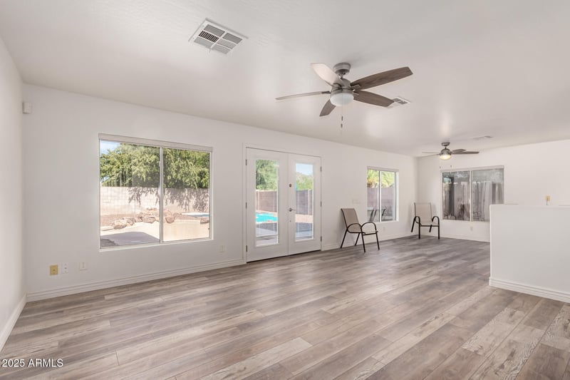 1226 Wahalla Ln, Phoenix, AZ 85024
