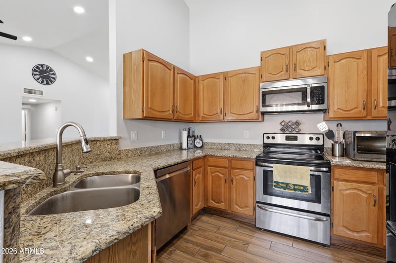 1227 N Revolta Cir, Mesa, AZ 85207