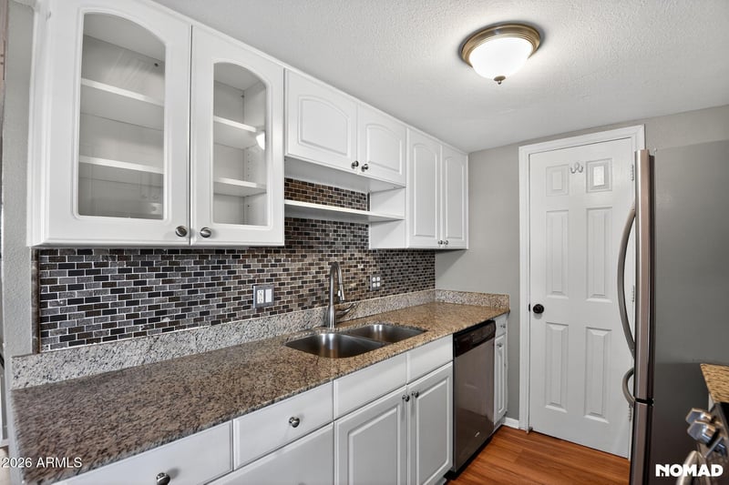 1228 Lawrence Ln, Phoenix, AZ 85020