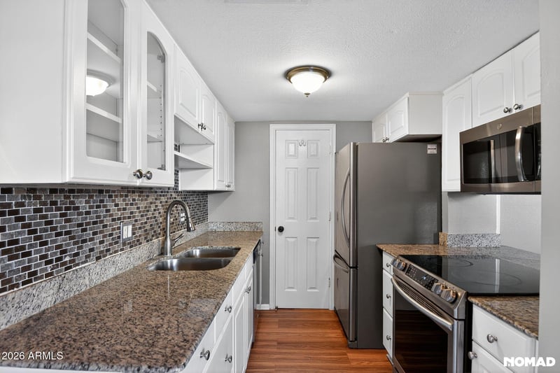 1228 Lawrence Ln, Phoenix, AZ 85020