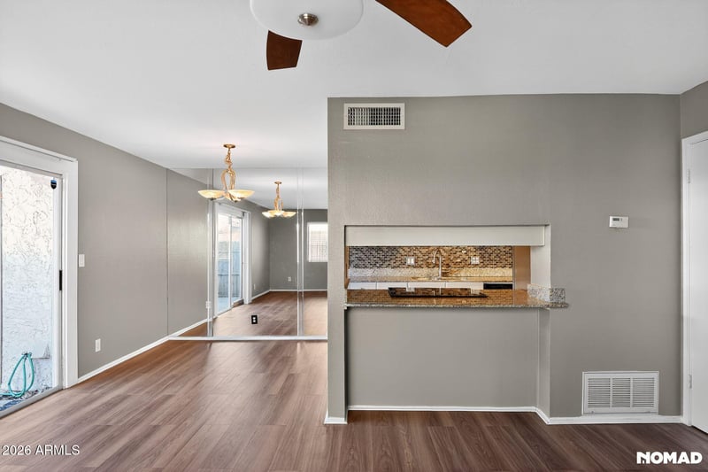 1228 Lawrence Ln, Phoenix, AZ 85020