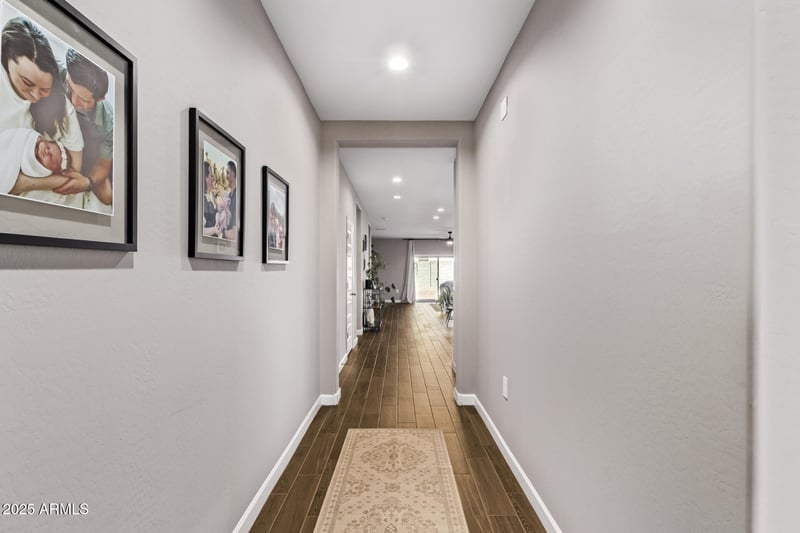 1228 Gloucester Rd, San Tan Valley, AZ 85143
