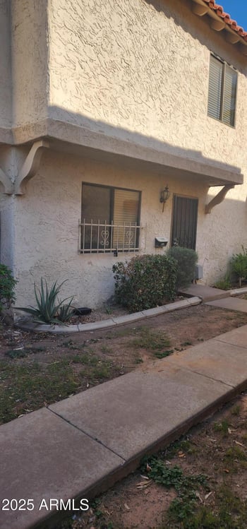 1228 Lawrence Ln, Phoenix, AZ 85020