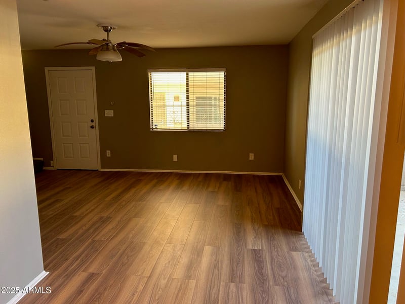 1228 Lawrence Ln, Phoenix, AZ 85020