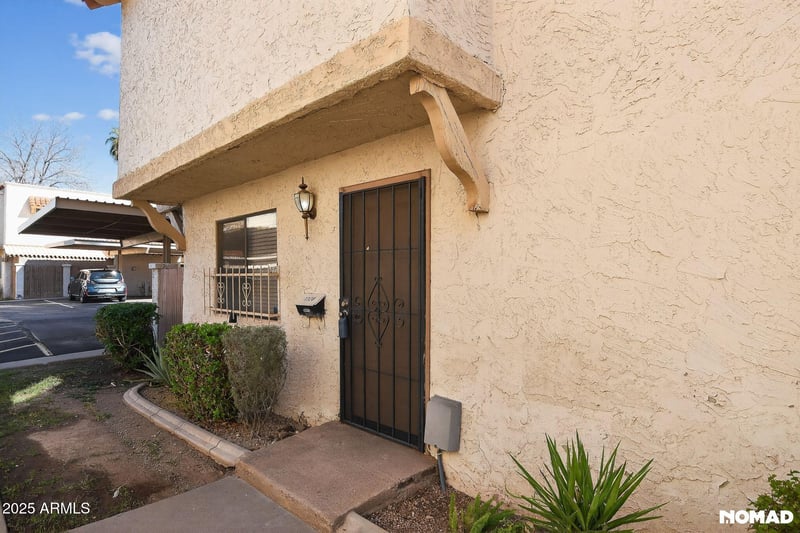 1228 Lawrence Ln, Phoenix, AZ 85020