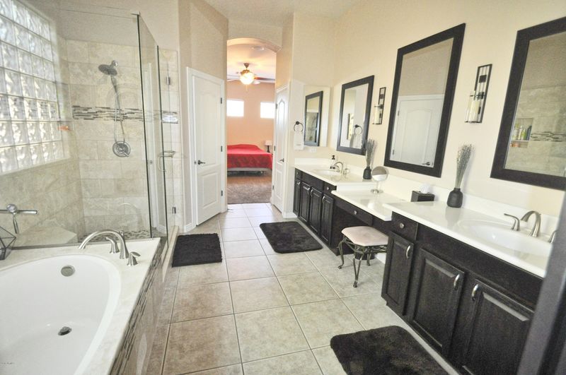 1229 E Kenwood St, Mesa, AZ 85203