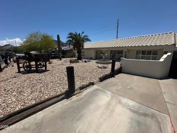 1229 E Mercer Ln, Phoenix, AZ 85020