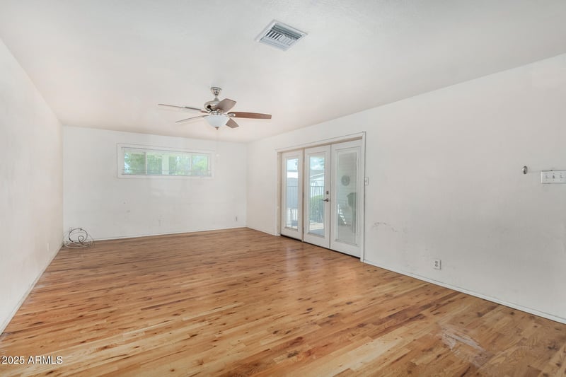 123 Continental Dr, Tempe, AZ 85288