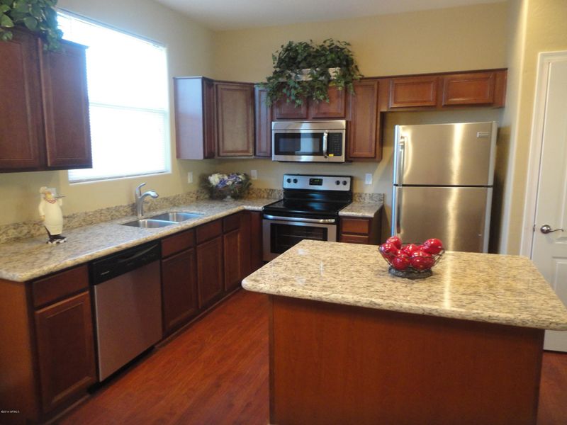 123 W Beth Dr, Phoenix, AZ 85041